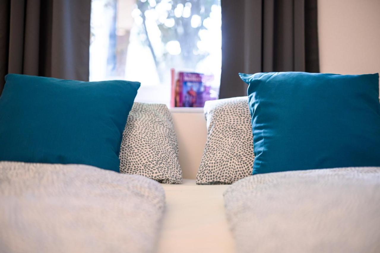 Helle Wohnung In Sudenburg Mit Balkon - Wlan, 4 Schlafplaetze Magdeburg Ngoại thất bức ảnh