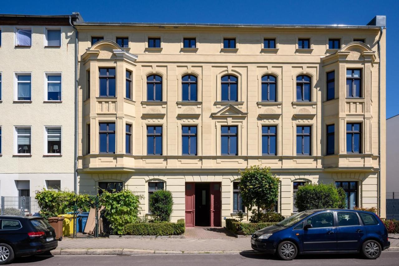 Helle Wohnung In Sudenburg Mit Balkon - Wlan, 4 Schlafplaetze Magdeburg Ngoại thất bức ảnh