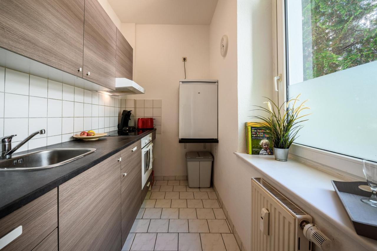 Helle Wohnung In Sudenburg Mit Balkon - Wlan, 4 Schlafplaetze Magdeburg Ngoại thất bức ảnh